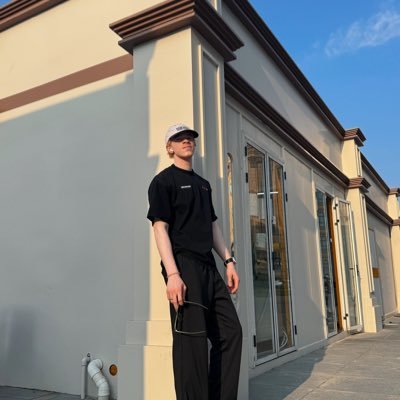 MEDICOOLBOSS's profile picture. Champions of England,Best team in England #YNWA Liverpool FC Fan