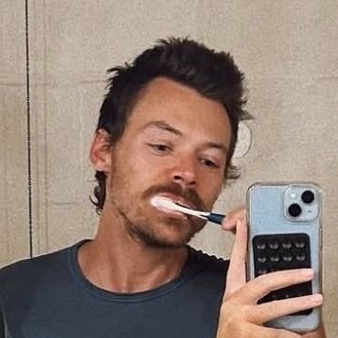 In all situations thanks God for Harry Styles
||EMINEM|LP|CR7|HS||
i’ll see you again when the time is right. Goodbye for now||Pink and Blue forever|
|SHE/HER