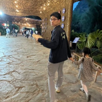 zucclee's profile picture. 