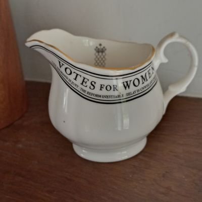 New account...Hello again!
Yorkshire, teacher, eternally optimistic Owls fan, pro EU, democracy, education, justice #FBPE #FBPPR 🌹💙☘️ rugby 🏉 🇪🇺 hopeful!