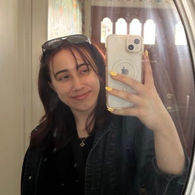 20 || she/her || cat mom || voice actor 🎙️amber (ENG) #calamityisland • christina & abby #campdrama • delilah & jade #firstplace + more! 🫶🏻