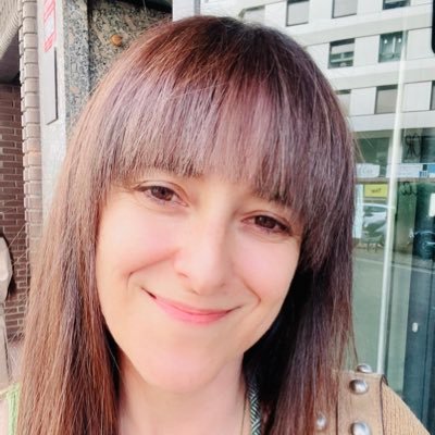 Fisioterapeuta y baterista amateur.
Profesora Titular de Fisioterapia en #unileon y @uniovi.
Doctora en Estudio del Dolor por la URJC.