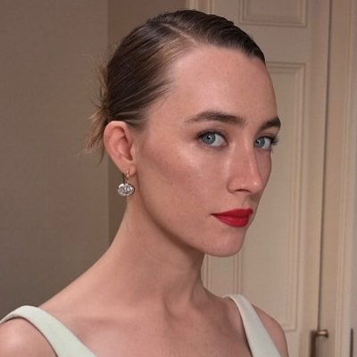 your daily source of 4-time academy award nominee, saoirse ronan. 🇧🇷