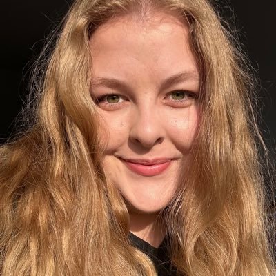 Welsh girl. Speaker, brain tumour advocate, finding my way through illness in my 20s. Founder @loveyourperiod1❤️