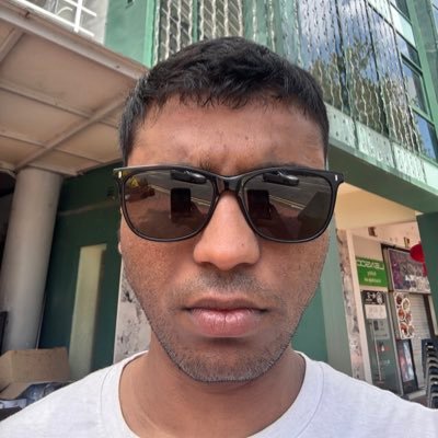 niwizmo's profile picture. here for research