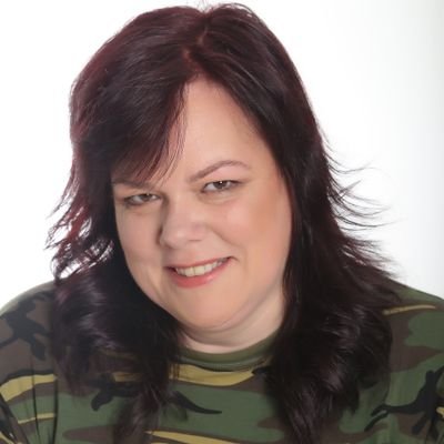 A true cockney who loves books 📚 and music 🎶
I believe in being kind & positive
all are welcome to my page 🌈 🌊