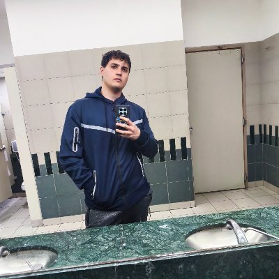 santiagoeze_24's profile picture. 