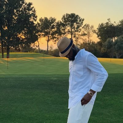 hussainialhas14's profile picture. Farmer 🧑‍🌾 | Entrepreneur | World politics | Football
