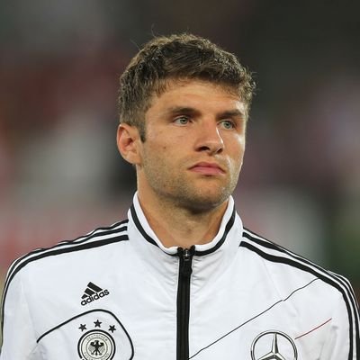 @fcbayern @DFB_Team
@RCBtweets
a good narcissist and a protein muncher.