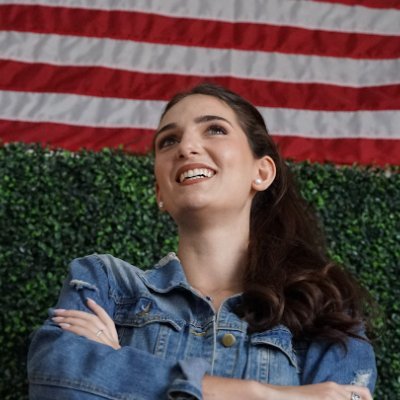 Executive Director of @genzforchange. Lawyer. Activist. Co-host of Baddies for the People. Lover of democracy and matcha.