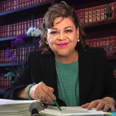 Oaxaqueña | Juzgadora | Consejera del CJF | 42 años luchando por la justicia de mi país ¡Por una transformación de corazón! ✨🇲🇽💚