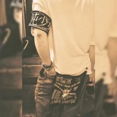 whatamipt's profile picture. eureka for the weekend \ Music Lover \ Bill Cunningham, Daido Moriyama, Herbie Yamaguchi, Masayoshi Sukita, Saul Leiter, Joseph Szabo \