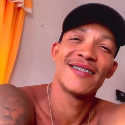 Juliano725644's profile picture. 