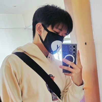 lownnavis's profile picture. Day Dreamer

INFP-T
hufflepuff/slytherin

Software Engineer in the day
Gamer at night