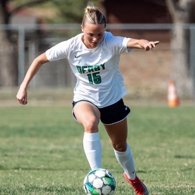 3.8 GPA || class of 2027 || ⚽️RW/CF U16 || Wichita United FC 09 Renegades || Right winger #16 ||reese.e.white09@gmail.com || Derby High school varsity #16