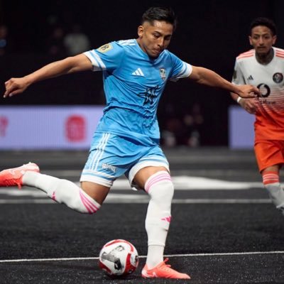 #allglorytogod #fall7timesstandup8 | Pro indoor ⚽️ player @sandiegosockers | US Mens National Futsal Team 🇺🇸