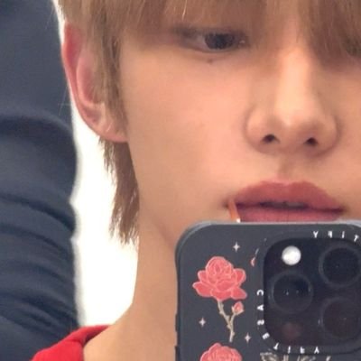 han jisung + i.n + hyunjin= my home 💛