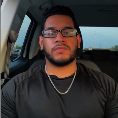 Henry_Santos10's profile picture. 