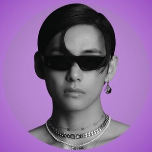 ▫️▫️좋은 데에는 아무런 이유가 없다는 말이 맞더라▫▫▫▫▫▫▫그냥 너라서 좋은 거였고, ▫️▫️▫▫▫️▫️▫️너라서 사랑스러운 거였어▫️▫▫▫️▫️다른 누군가가 너와 똑같은 행동을 해도 ▫▫️그게 너만큼 사랑스럽진 않더라고 ||개인.세상
