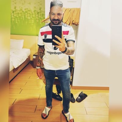 MANCHESTER UNITED 4 LIFE..
Tomorrow I’ll be a little wiser. Date me today.