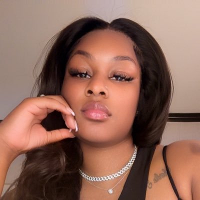 @missslika