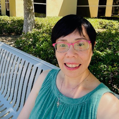 SarahL812203's profile picture. 