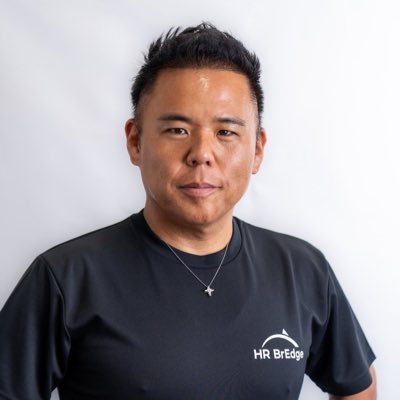 トライアスロン歴8年。IRONMAN 🏊3.8㎞ 🚴180㎞ 🏃42.195㎞ 2回完走。社労士法人の代表者