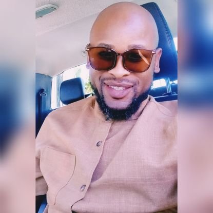 Doc_Mphukhe's profile picture. An Uncompromising Community Activist