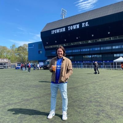 ITFCSouz's profile picture. Follow the Towen, up or dowen