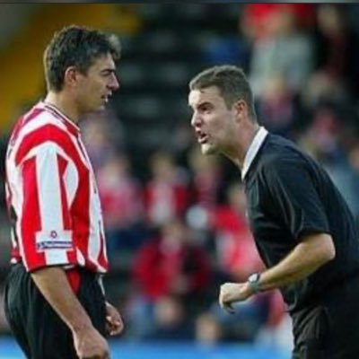 GRFC/SUFC ❤️ Still involved with pro football. Musical Theatre & rock music lover. Just left of centre. Live with my dog Floyd. New a/c as old one deleted 🤬