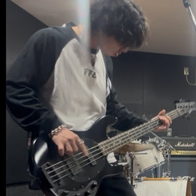 nofuture_s's profile picture. 音楽アルコールゲーマー系おぢ