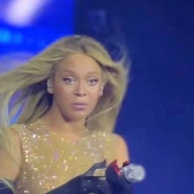 queenfabmaster's profile picture. 👏good but not the best👏 its okay to be #2