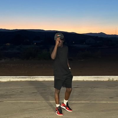 calebadebiyi_'s profile picture. ecom email marketing