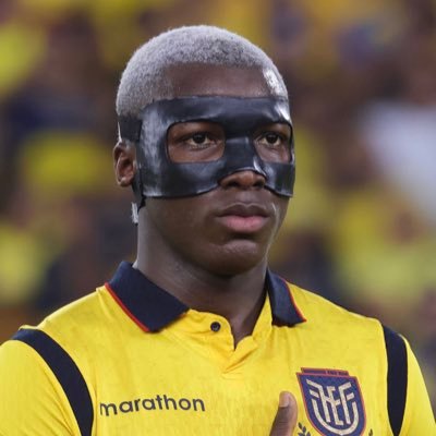 KosisoBishop's profile picture. 🦍OUTSIDER @chelseafc BNXN🐐. my babe love me so https://t.co/voqZrt51DR SEYI NO VIBEZ📿SON OF AMDALLAH 📿📿
