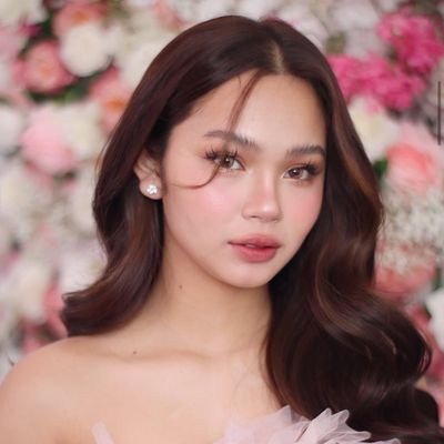 CarlaOpimo53853's profile picture. 