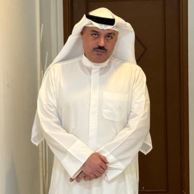 اتابع جميع من يتابعني..مقتنع ان من يقرأ لك يستحق ان تقرأ له