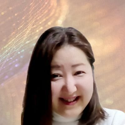 【筆文字とカラーボトルでときめきと癒しをお届け♡】*筆文字愛書®インストラクター*TCマスターカラーセラピスト╎いるだけで愛される下町っ娘╎趣味💘文房具&手帳✒️カフェ☕くま🧸シマリス🐿オラクルカード🃏お花🌷╎メディア取材・筆文字作品オーダー・作品展オファー等お気軽にDMどうぞ💌
