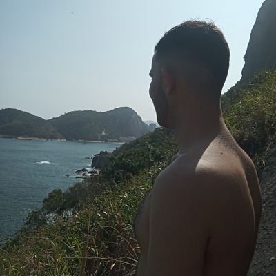 elsur_rio's profile picture. Recomeçar não é fracasso, é caminho.