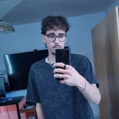 Valorant content creator (90k tiktok) | Run and Gun to Radiant 🔥 | #valorant
@lausanneesports 💙