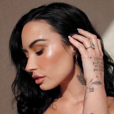 @4demi4lovato