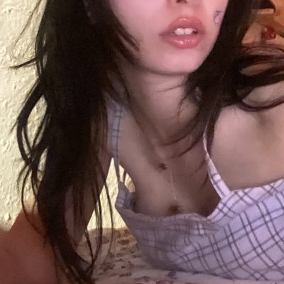 SWAGATR0N3000's profile picture. tutankamon no tenia nike y era un chulo igual