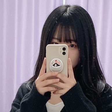 20歳/JD/関西/一人暮らし/フォローいいねくれる人めっちゃ好き💘/通知オンで私の🦪見れちゃうよ/合言葉は「みきちゃんラブ」だよーん