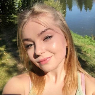 Emilie_112233's profile picture. While others are calculating profits and losses, I am rewriting the rules