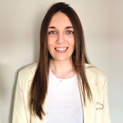 • 🎓BSc #Fisioterapia, MSc, PhD student •👩🏻🏫 Docente universitaria • 📱Editora de contenido en @fisiowebinar • 📌 En @premiummadrid
