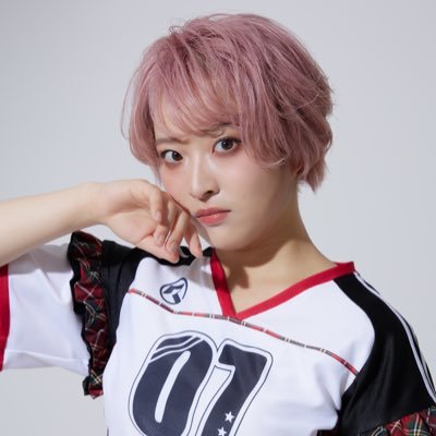 ショートのエナジーガール⚡️🩰ソフトクリーム愛好家🍦💕名探偵コナンがダイスキ👓 / 🔰アイドル1年生🔰 #ロシエナ【@Rociena_VFMP】/ 公演情報▶︎#ろしえなう / Rocienaのラジオ担当になるのが目標✨📻