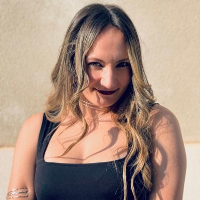 ‘La risa es mi nueva religión.’💫