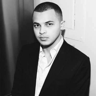 EliTaylorLemire's profile picture. Co-Founder, CPO @poshvip_