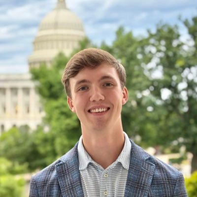 Grayson_Abbott_'s profile picture. 