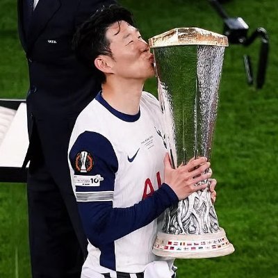 R0ggue_'s profile picture. Football and esports. #COYS