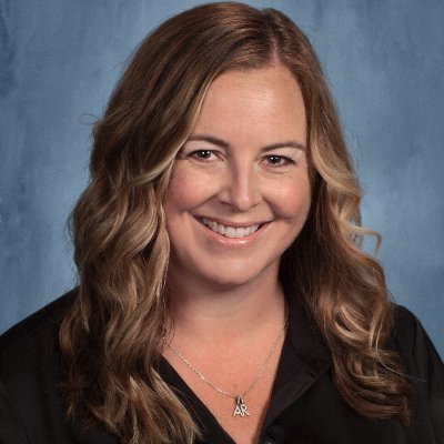 Educational Technologist @CalgaryAcademy/ Ed Tech Consultant/ Google Cert. Innovator #TOR16-Trainer-Educator/ @USask Alumni BEd'02, BA English '02